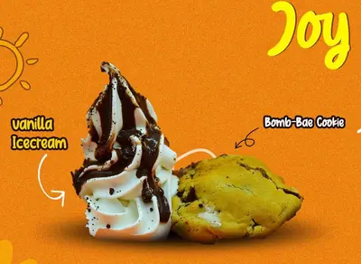 Hot Bomb-Bae Cookie with Ice Cream
